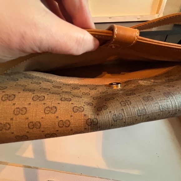 Authentic Vintage Gucci Micro GG Monogram Crossbody Bag - Very Good Condition - Picture 13 of 16